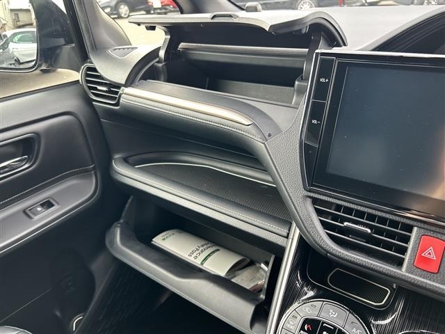 Toyota ESQUIRE 2016 7169704-4