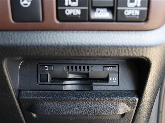 Toyota ESQUIRE 2018 7169705-17