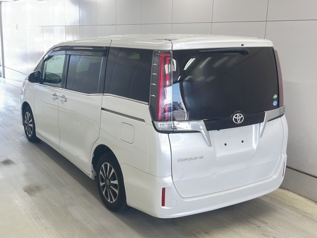 Toyota ESQUIRE 2018 7169755-1