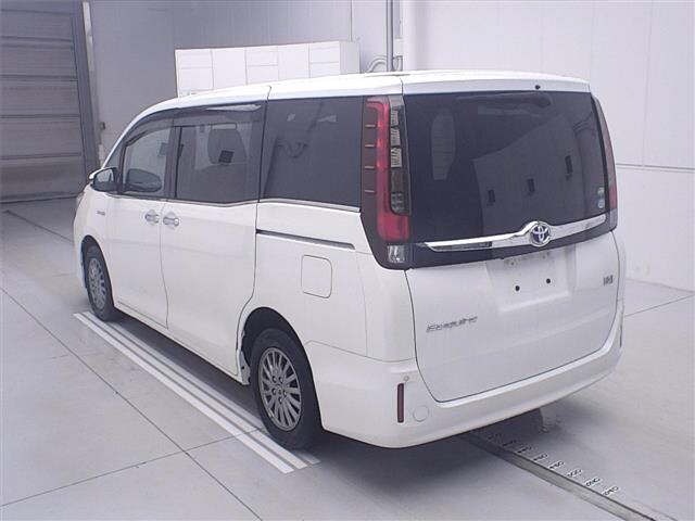Toyota ESQUIRE 2015 7169841-1
