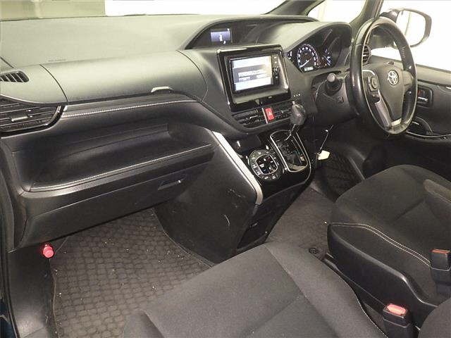 Toyota ESQUIRE 2017 7169848-4