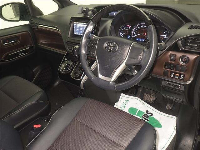 Toyota ESQUIRE 2018 7169868-3
