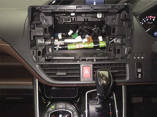 Toyota ESQUIRE 2017 7169869-6