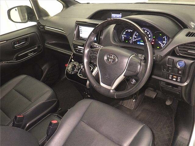 Toyota ESQUIRE 2020 7169884-3