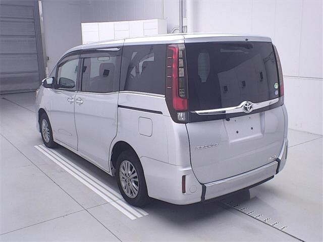 Toyota ESQUIRE 2015 7169885-1