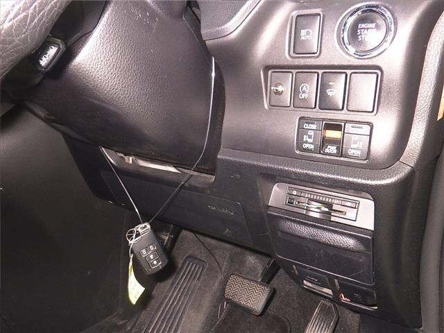 Toyota ESQUIRE 2015 7169897-9