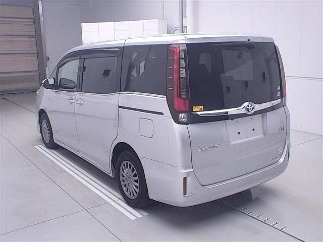 Toyota ESQUIRE 2017 7169907-1