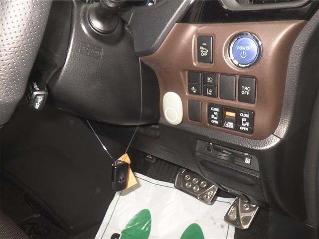 Toyota ESQUIRE 2017 7169907-8