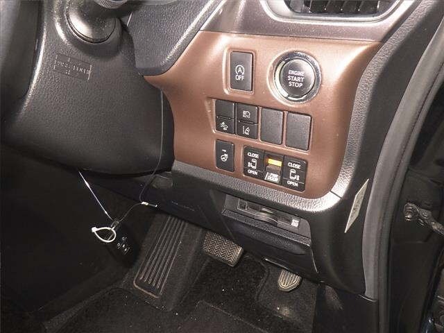 Toyota ESQUIRE 2017 7169913-9