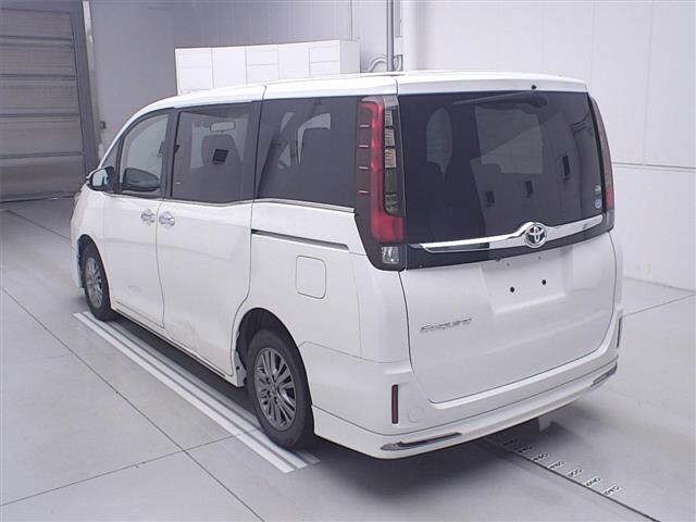 Toyota ESQUIRE 2017 7169996-1