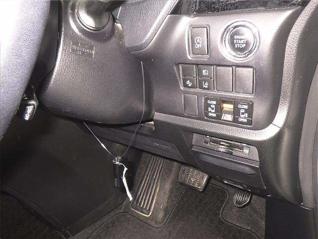 Toyota ESQUIRE 2017 7169996-8