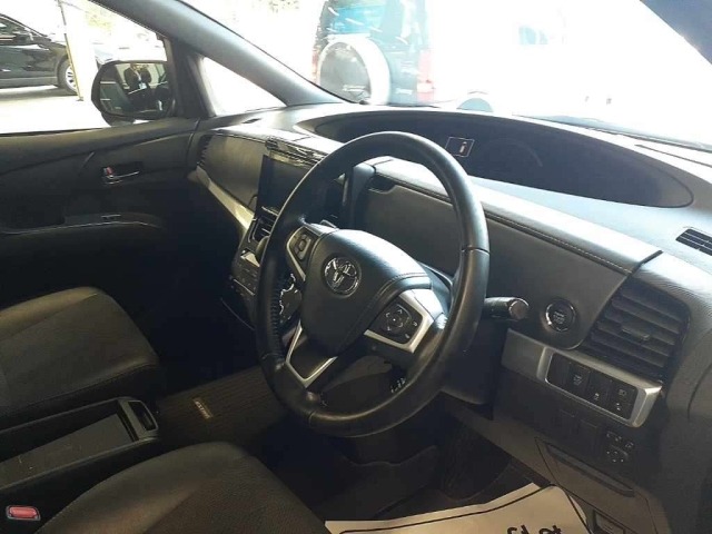 Toyota ESTIMA 2017 7172109-9