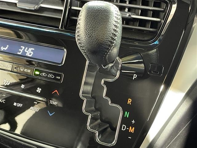 Toyota ESTIMA 2017 7172574-2