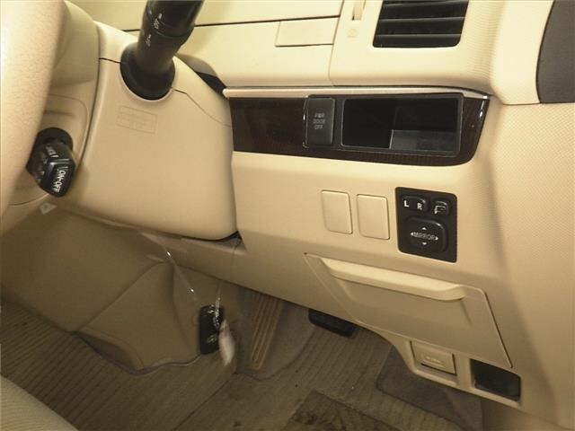 Toyota ESTIMA 2013 7172690-9