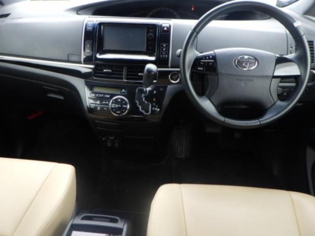 Toyota ESTIMA 2015 7172823-3