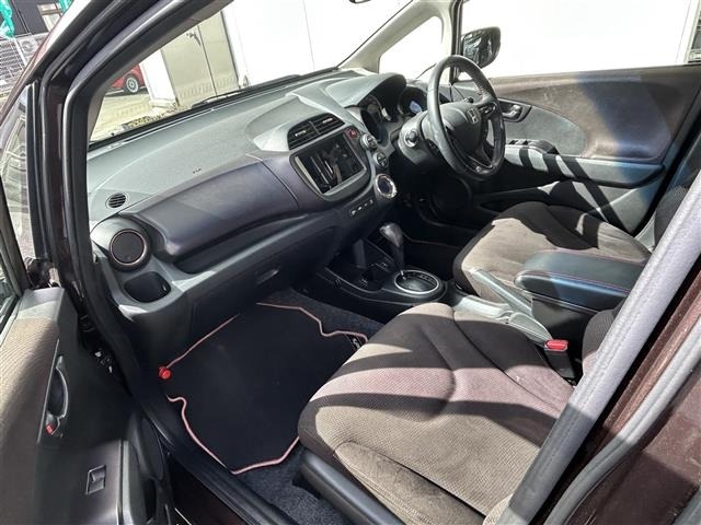 Honda FIT 2013 7181380-10