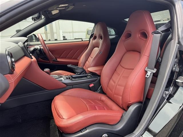 Nissan GT-R 2017 7182953-3