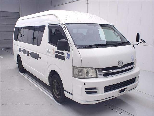 Toyota HIACE COMMUTER 2010 7165464-0