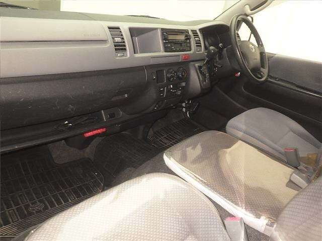 Toyota HIACE COMMUTER 2010 7165464-4