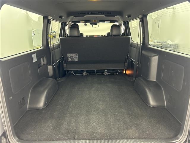 Toyota HIACE VAN 2022 7172097-11