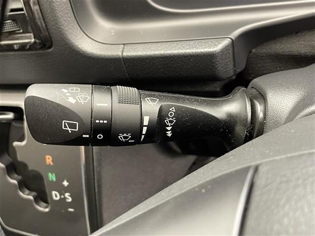 Toyota HIACE VAN 2020 7172098-10
