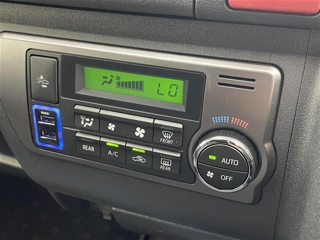 Toyota HIACE VAN 2020 7172098-12