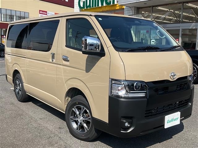 Toyota HIACE VAN 2026 7172101-0