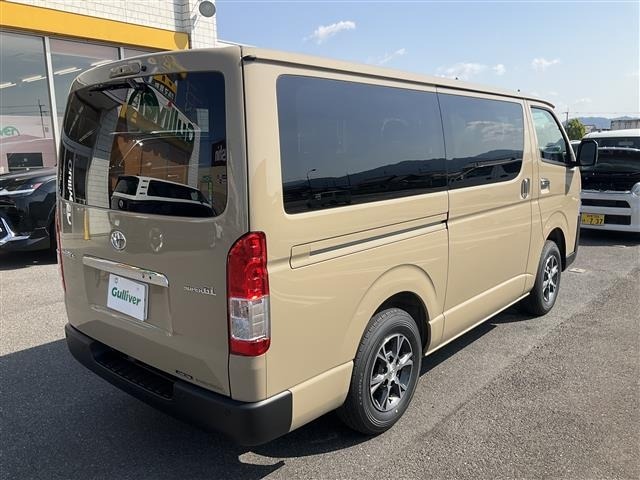 Toyota HIACE VAN 2026 7172101-1