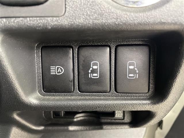 Toyota HIACE VAN 2023 7172110-16