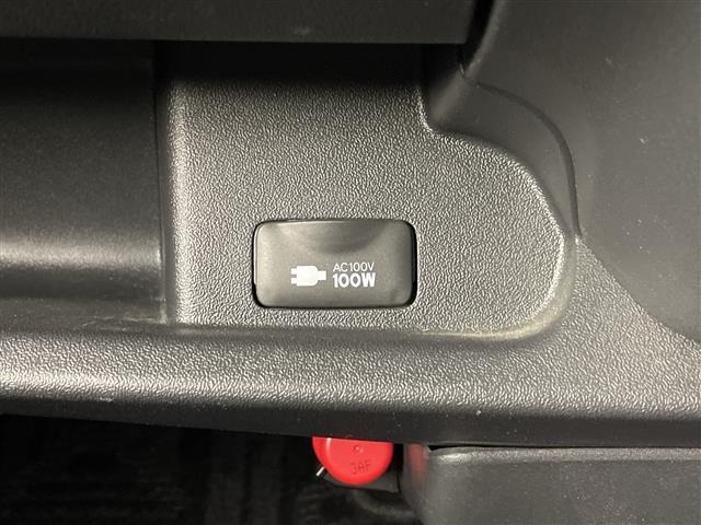 Toyota HIACE VAN 2023 7172110-22