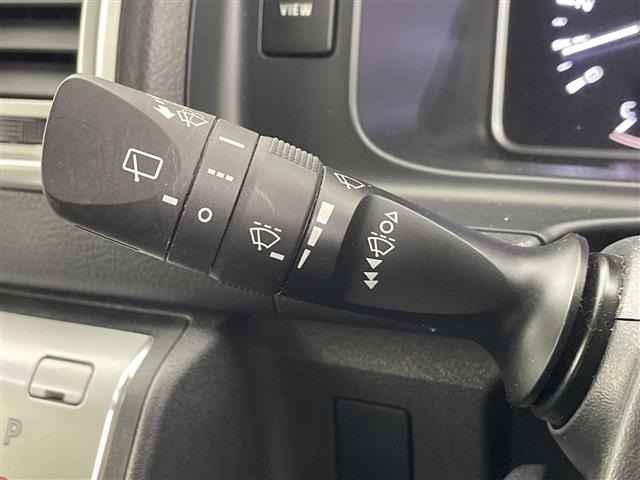 Toyota HIACE VAN 2023 7172110-3