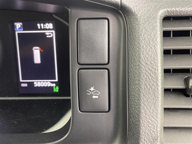 Toyota HIACE VAN 2023 7172110-8