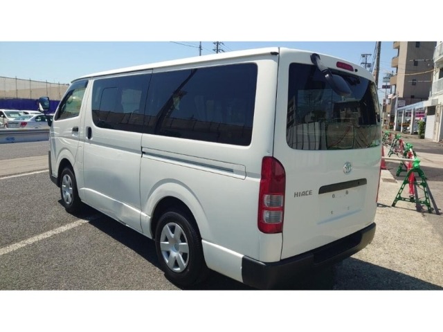 Toyota HIACE VAN 2016 7172165-1