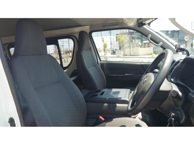 Toyota HIACE VAN 2016 7172165-8