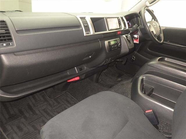 Toyota HIACE VAN 2019 7172245-4