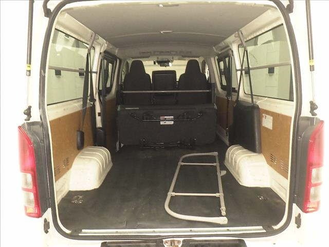 Toyota HIACE VAN 2023 7172967-7
