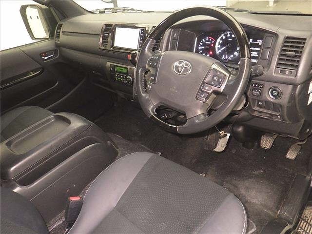 Toyota HIACE VAN 2021 7172985-3