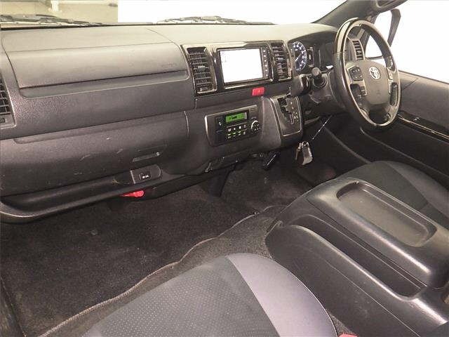 Toyota HIACE VAN 2021 7172985-4
