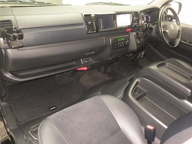 Toyota HIACE VAN 2018 7172988-4