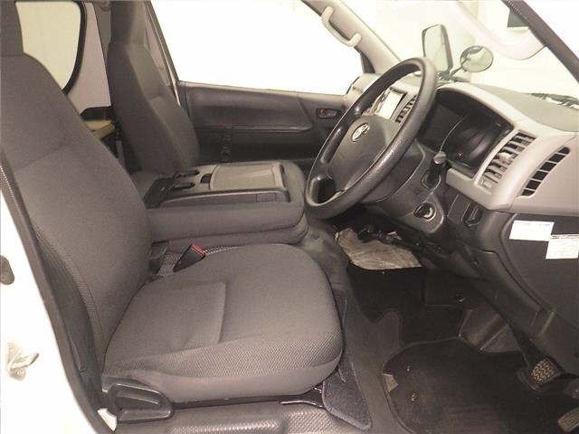 Toyota HIACE VAN 2013 7172989-5