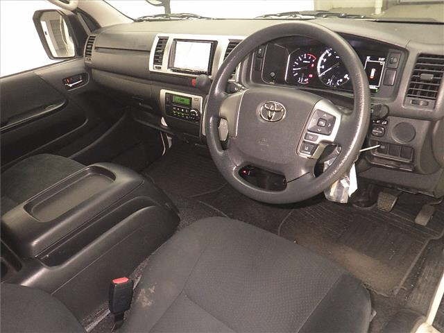 Toyota HIACE VAN 2021 7173017-3