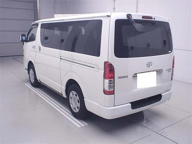 Toyota HIACE VAN 2021 7173024-1