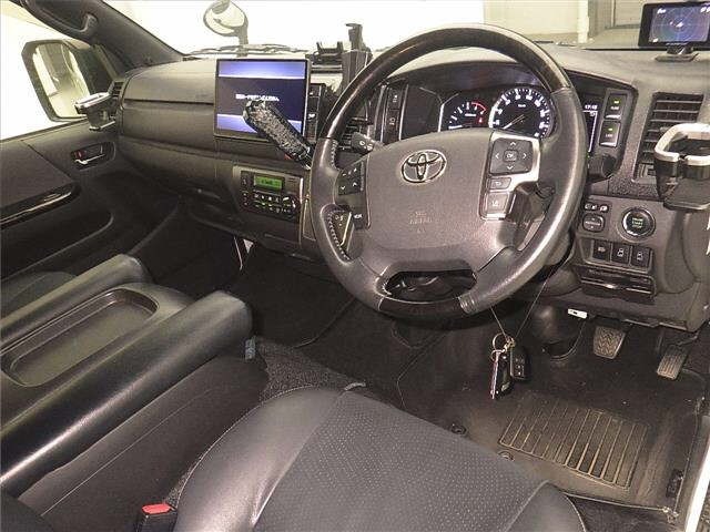 Toyota HIACE VAN 2020 7173025-3