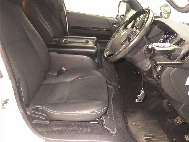 Toyota HIACE VAN 2020 7173025-5