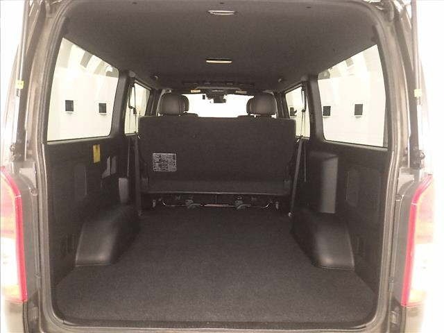 Toyota HIACE VAN 2018 7173038-7