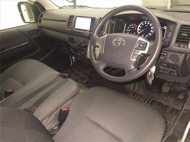 Toyota HIACE VAN 2022 7173039-3