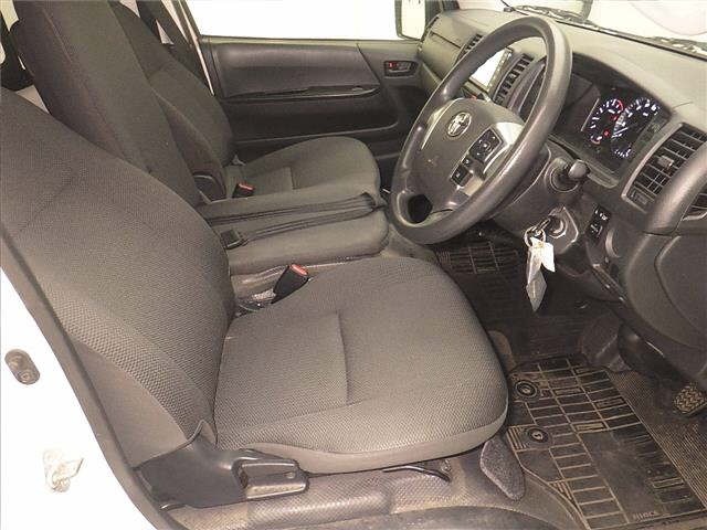 Toyota HIACE VAN 2022 7173039-5
