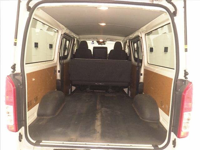 Toyota HIACE VAN 2021 7173102-7