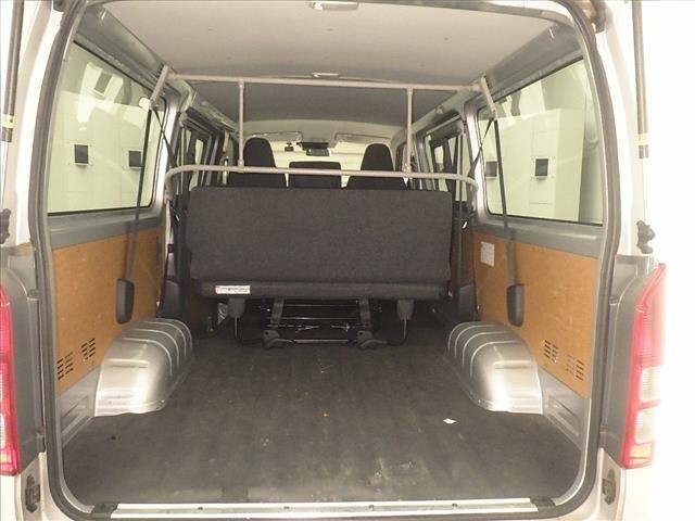 Toyota HIACE VAN 2021 7173103-7