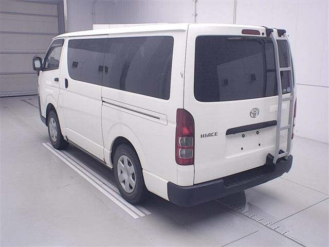 Toyota HIACE VAN 2021 7173108-1